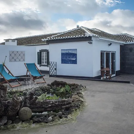 Holiday Home Rua Dr. Marcelino Moules بيت للعطل أنغرا دو إِراويزو